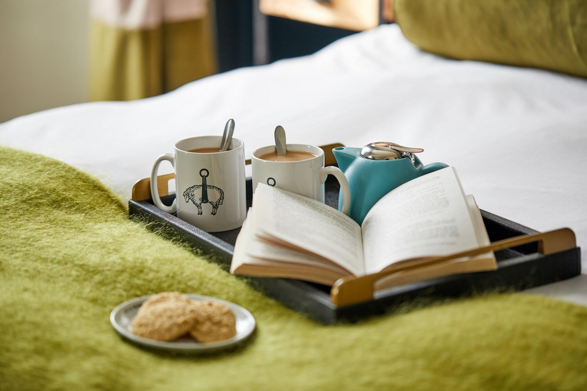 The Fleece At סירנססטר מראה חיצוני תמונה A room at the hotel