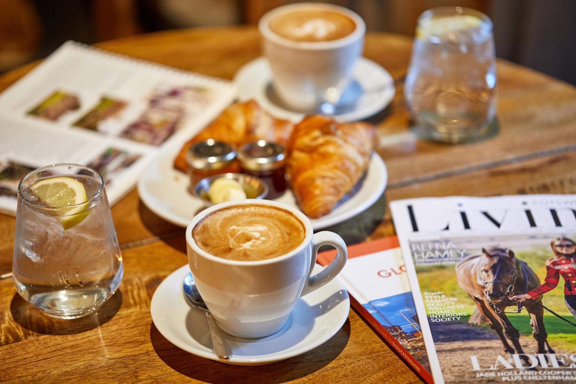 The Fleece At סירנססטר מראה חיצוני תמונה A cappuccino