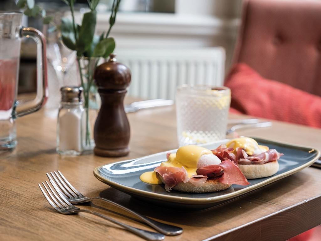 The Fleece At סירנססטר מראה חיצוני תמונה Eggs Benedict